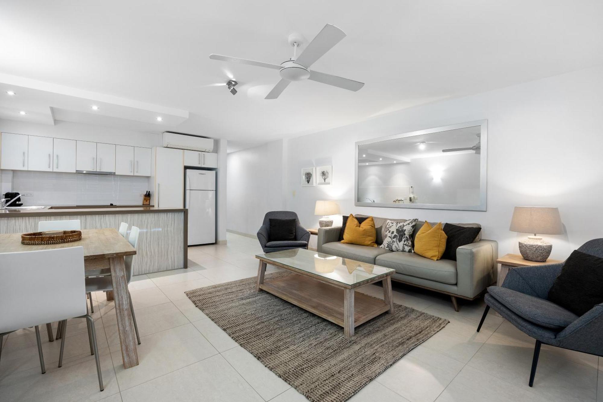 Fairshore 12: Absolute Beachfront, Direct Beach & Pool Access Noosa Heads Esterno foto