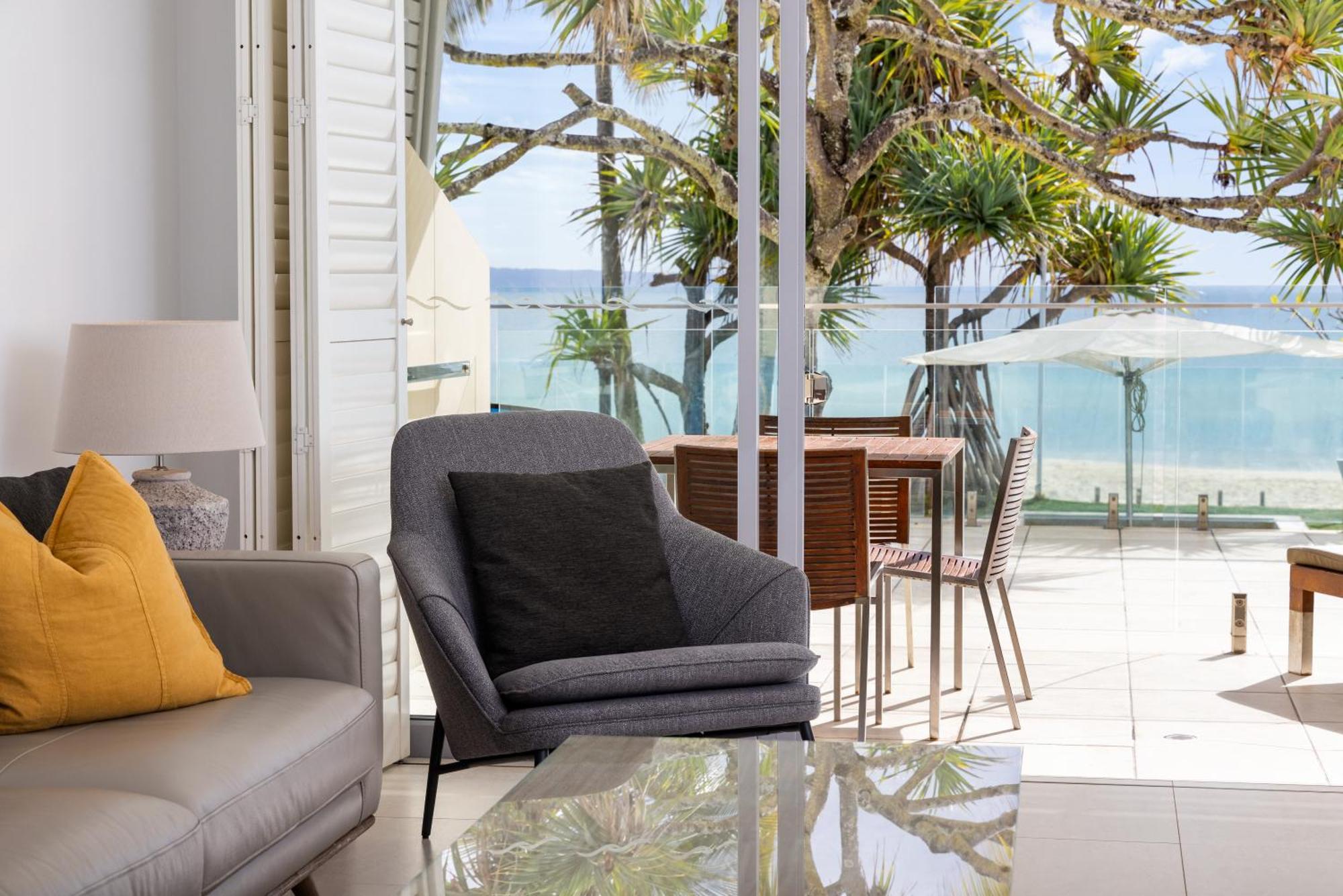Fairshore 12: Absolute Beachfront, Direct Beach & Pool Access Noosa Heads Esterno foto